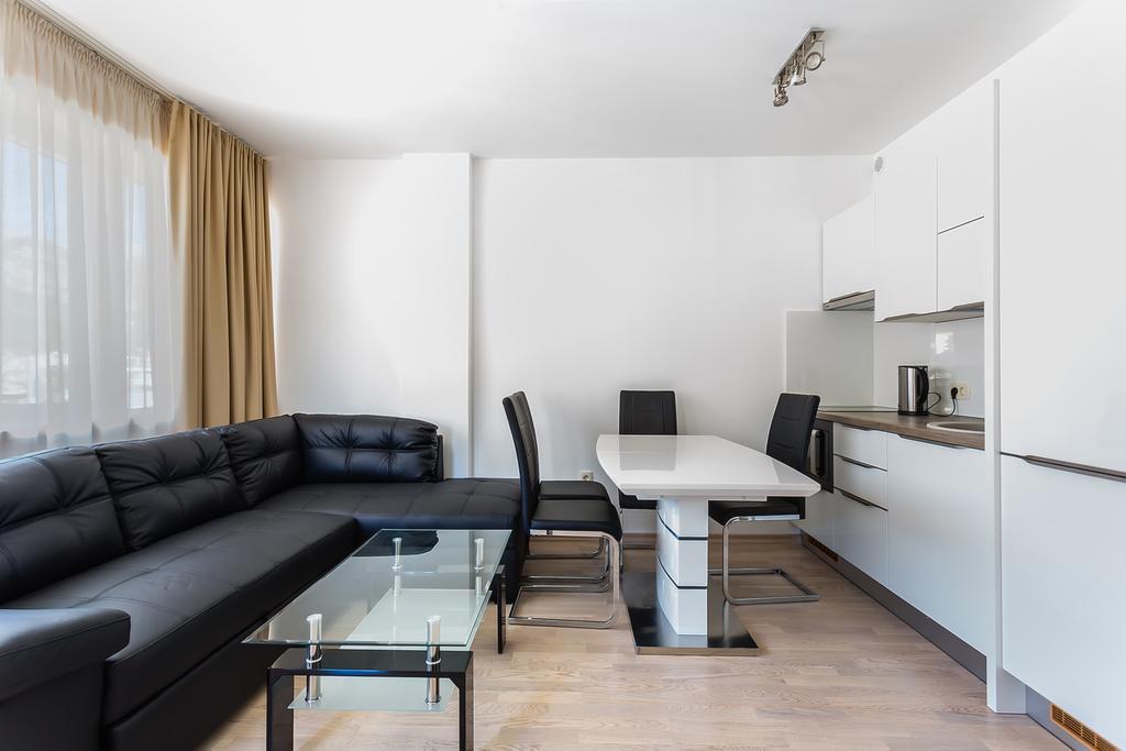 Primus Apartments Impera Budva Luaran gambar
