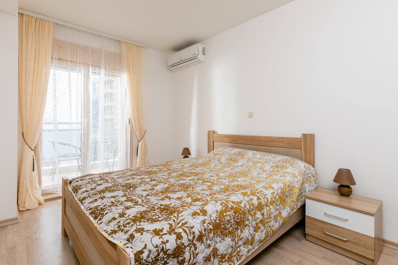 Primus Apartments Impera Budva Luaran gambar
