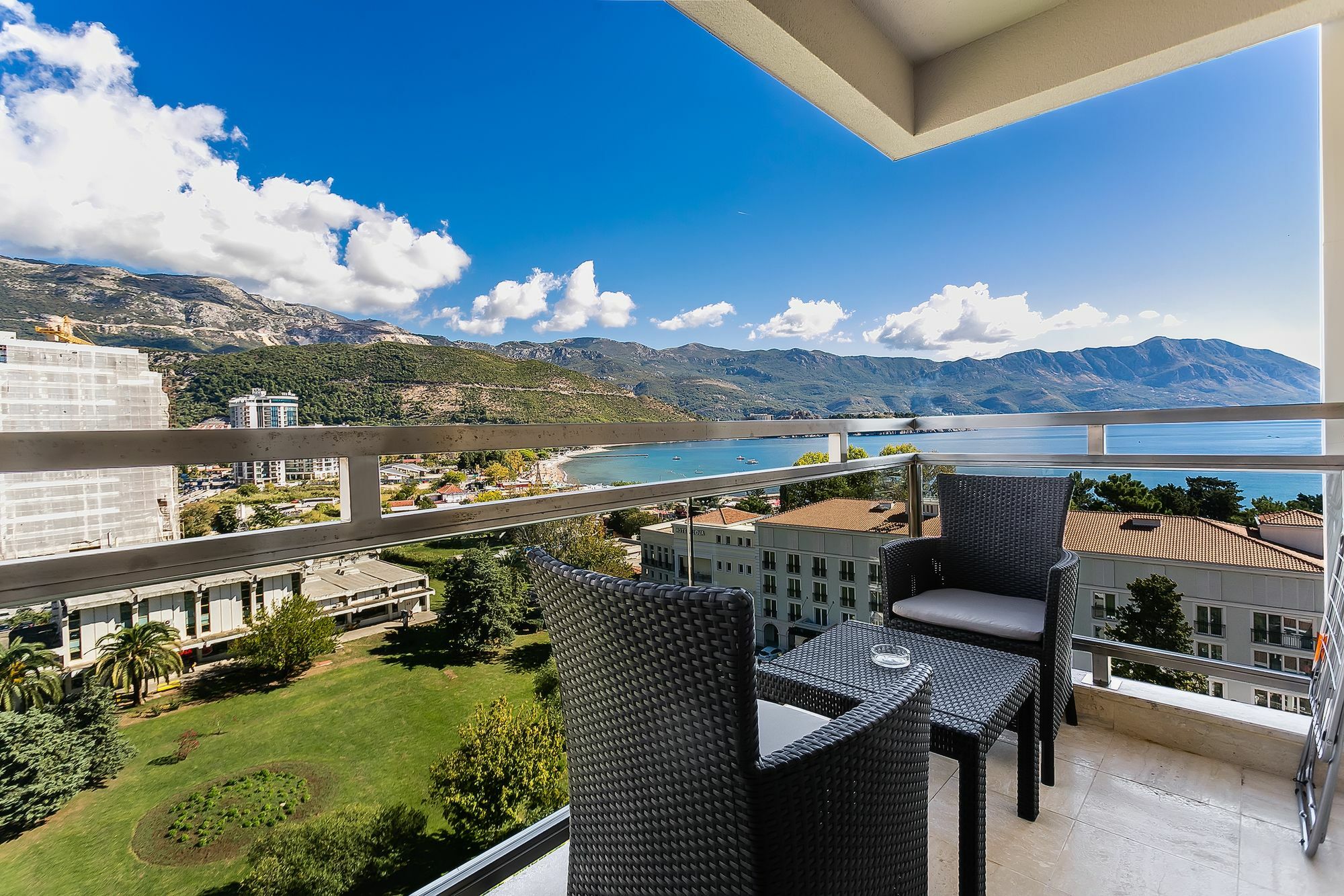 Primus Apartments Impera Budva Luaran gambar